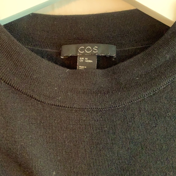 COS black 3/4 ruffle sleeve 100% wool dress size SX - Picture 4 of 4